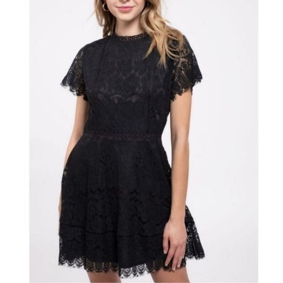 Blu‎ Pepper Lace Mockneck Mini Dress Black Size Medium - Picture 1 of 10